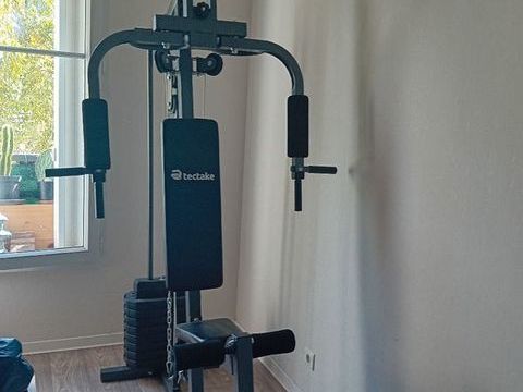 AV STATION MUSCULATION TECTAKE, PARFAIT ÉTAT. 250 Bordeaux (33)