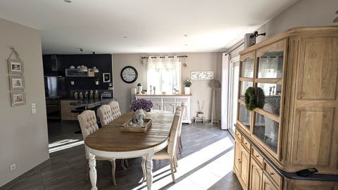   Maison 165 m2 avec jardin et terrasse - Gare � pied Maison - 6 pi�ce(s) - 165 m�