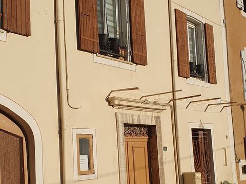   Grande maison de village avec garage  Maison - 6 pi�ce(s) - 150 m�