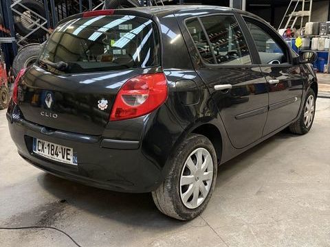 Renault Clio III Tce 100 eco2 Dynamique 2008 occasion Beynost 01700
