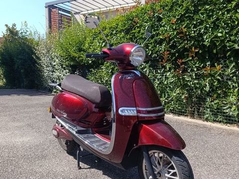 Scooter DIVERS 2024 occasion Sathonay-Village 69580