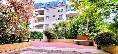   Villa Castelia, 92320 Ch�tillon
T2, 50 m�  Appartement - 2 pi�ce(s) - 50 m�