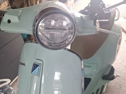 Scooter VESPA 2023 occasion Le Pian-M&eacute;doc 33290