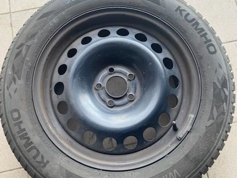 Pi&egrave;ces et &eacute;quipements Voiture Pneu voiture - roue  occasion Ouzilly 86380