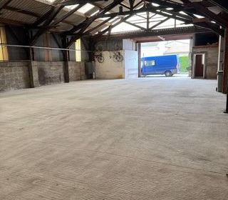  Parking / Garage � vendre 303 m�