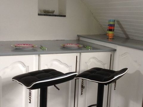   un appartement T2 meubl� � noyant 49490 Appartement - 2 pi�ce(s) - 50 m�