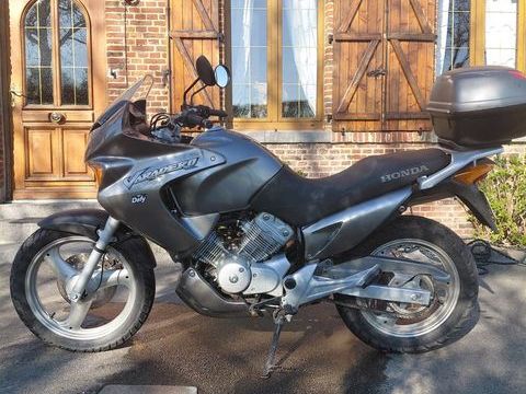 Moto HONDA  occasion La Bouteille 02140