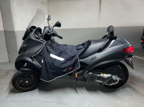 Scooter PIAGGIO 2013 occasion Paris 75020