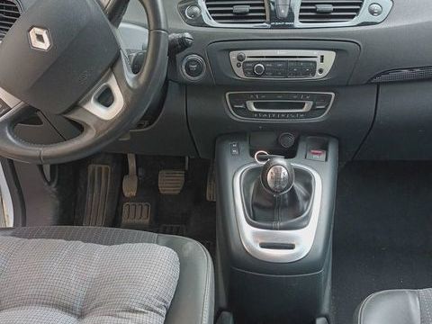 Renault megane iii M&eacute;gane III dCi 110 FAP eco2 Authe