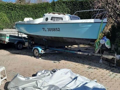Bateaux &agrave; moteur P&ecirc;che-promenade 1975 occasion Saint-Priest-la-Prugne 42830