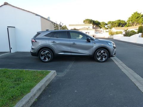 Renault Symbioz E-Tech full hybrid 160 ch Iconic 2025 occasion Bretignolles-sur-Mer 85470