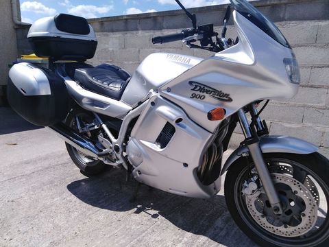 Moto YAMAHA 2004 occasion Collonge-la-Madeleine 71360