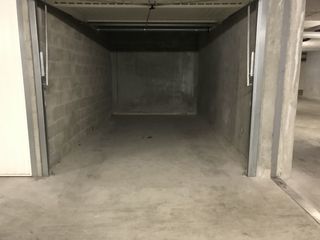  Parking / Garage � louer 12 m�