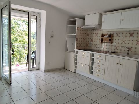   a l'ann�e. Appartement - 3 pi�ce(s) - 68 m�