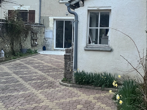   Maison Maison - 3/4 pi�ce(s) - 107 m�