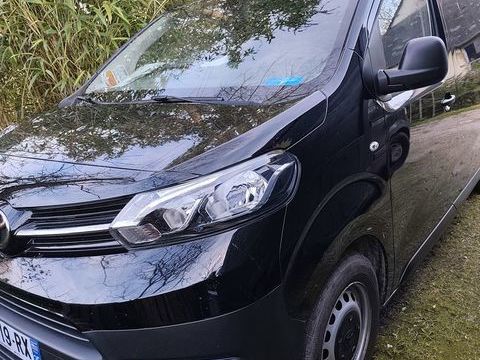 Toyota Proace PROACE LONG 2.0L 140 D-4D BVA DYNAMIC 2024 occasion Cesson-S&eacute;vign&eacute; 35510