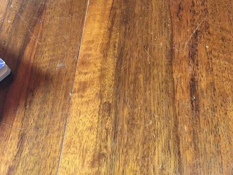 Grande table de salle � manger en ch�ne 50 Saint-Julien-les-Rosiers (30)