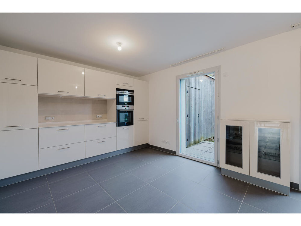 � vendre  Maison Chevry (01170)