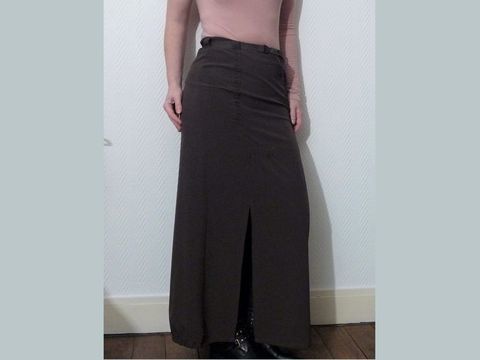 Jupe Longue Kaki Fendue sur le Cot� avec sa Ceinture- Solola 30 Paris 15 (75)