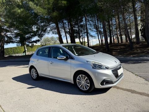 Peugeot 208 1.2 PureTech 110ch S&S BVM5 Allure 2018 occasion Fabr&egrave;gues 34690