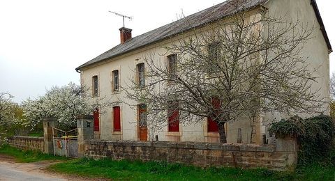   Maison familiale, 235m2, 6 pi�ces, terrain et verger.
Maison - 6 pi�ce(s) - 3527 m�