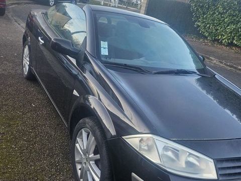 Renault M&eacute;gane Coup&eacute; EMRG06 2006 occasion La Selle-sur-le-Bied 45210