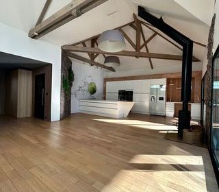  Maison � vendre 5 pi�ces 205 m�