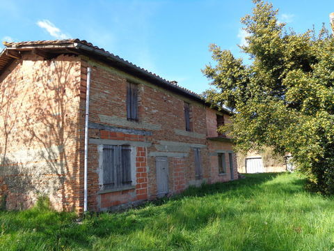   ancienne maison de ferme � r�nover enti�rement 140 M2   Ferme - 6 pi�ce(s) - 140 m�