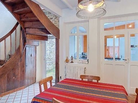   belle maison en pierre enti�rement r�nov�e. Maison - 4 pi�ce(s) - 88 m�