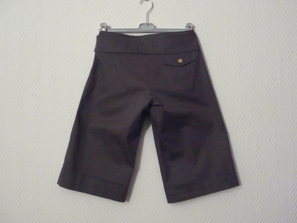 Bermuda/ Short 100% Coton Kaki- Taille 36- Les Petites Vêtements