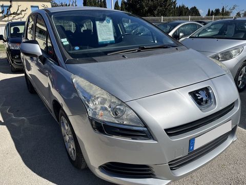Peugeot 5008 1.6 HDI 112 2011 occasion Avignon 84000