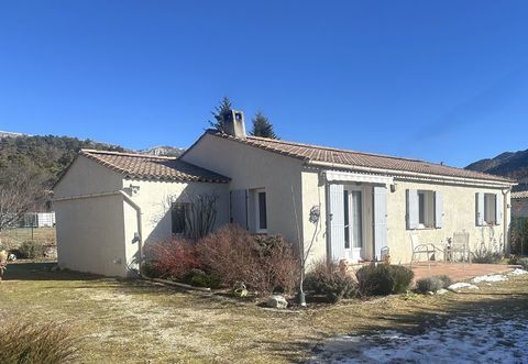   Tr�s belle villa de plain-pied, garage, terrain plat Villa - 4 pi�ce(s) - 90 m�