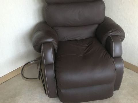 Fauteuil releveur 2 moteurs 470 Castres (81)