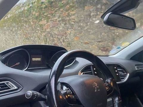 Peugeot 308 SW Eat Allure 2017 occasion Saint-Jean-de-Boiseau 44640
