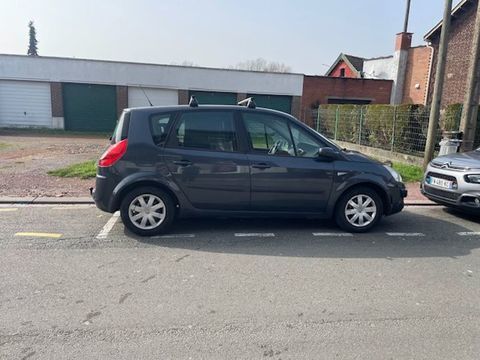 Renault Sc&eacute;nic 1.5 dci 2009 occasion Croix 59170