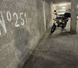  Parking / Garage � louer 2 m�