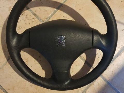 Pi&egrave;ces et &eacute;quipements Voiture Pi&egrave;ces et &eacute;quipements Voiture  occasion Mouans-Sartoux 06370