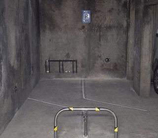  Parking / Garage � louer 10 m�