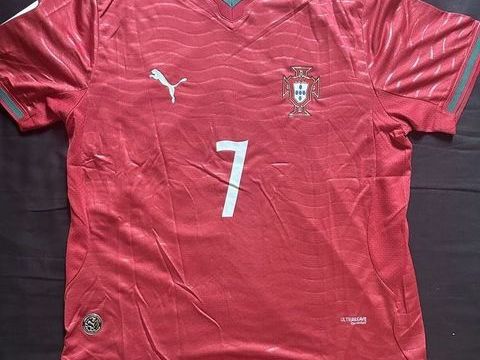 Maillot de foot Portugal Ronaldo 7 40 Suresnes (92)