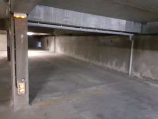  Parking / Garage � louer 10 m�