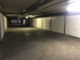  Parking / Garage � louer 12 m�