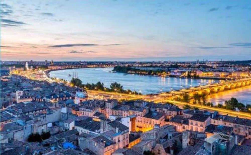   Bordeaux (33000)