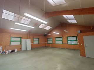  Atelier � louer 4 pi�ces 302 m�