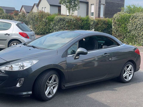 Peugeot 308 CC 1.6 HDi 112ch FAP Sport Pack 2011 occasion Bernay 27300