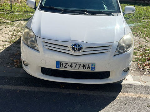 Toyota Auris 1.4D4D 2011 occasion Saint-Laurent-d'Arce 33240