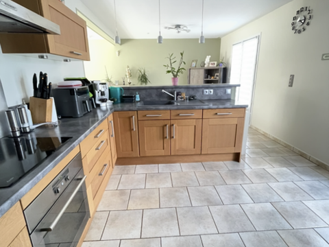   belle maison familiale Maison - 9 pi�ce(s) - 170 m�