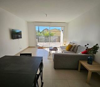  Appartement à louer 2 pièces 47 m²