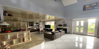  Propri�t�/ch�teau � vendre 3/4 pi�ces 320 m�