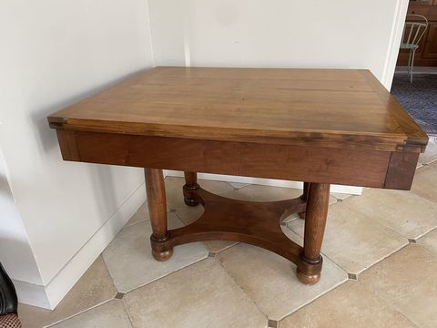 Table en bois massif extensible  200 Rozay-en-Brie (77)