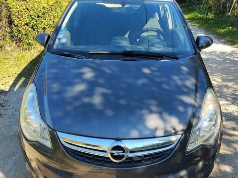 Opel Corsa 1.4 - 100 ch Twinport 150&egrave;me Anniversaire 2012 occasion Marseille 13013